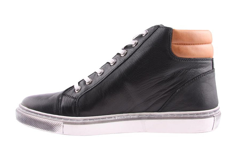 Ladies leather sneaker