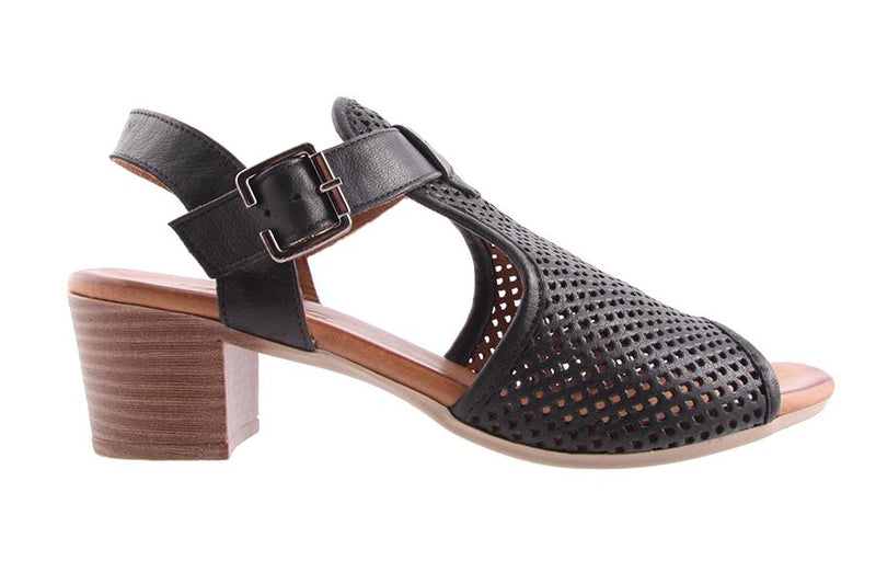 Ladies heeled  leather sandal